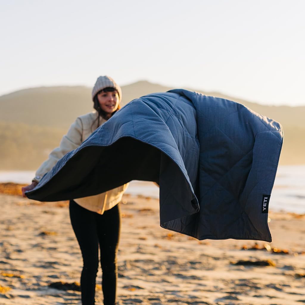 ヴァンガード 専用 YETI Lowlands Blanket, Multi-Use Blanket with Travel Bag, Nordic P